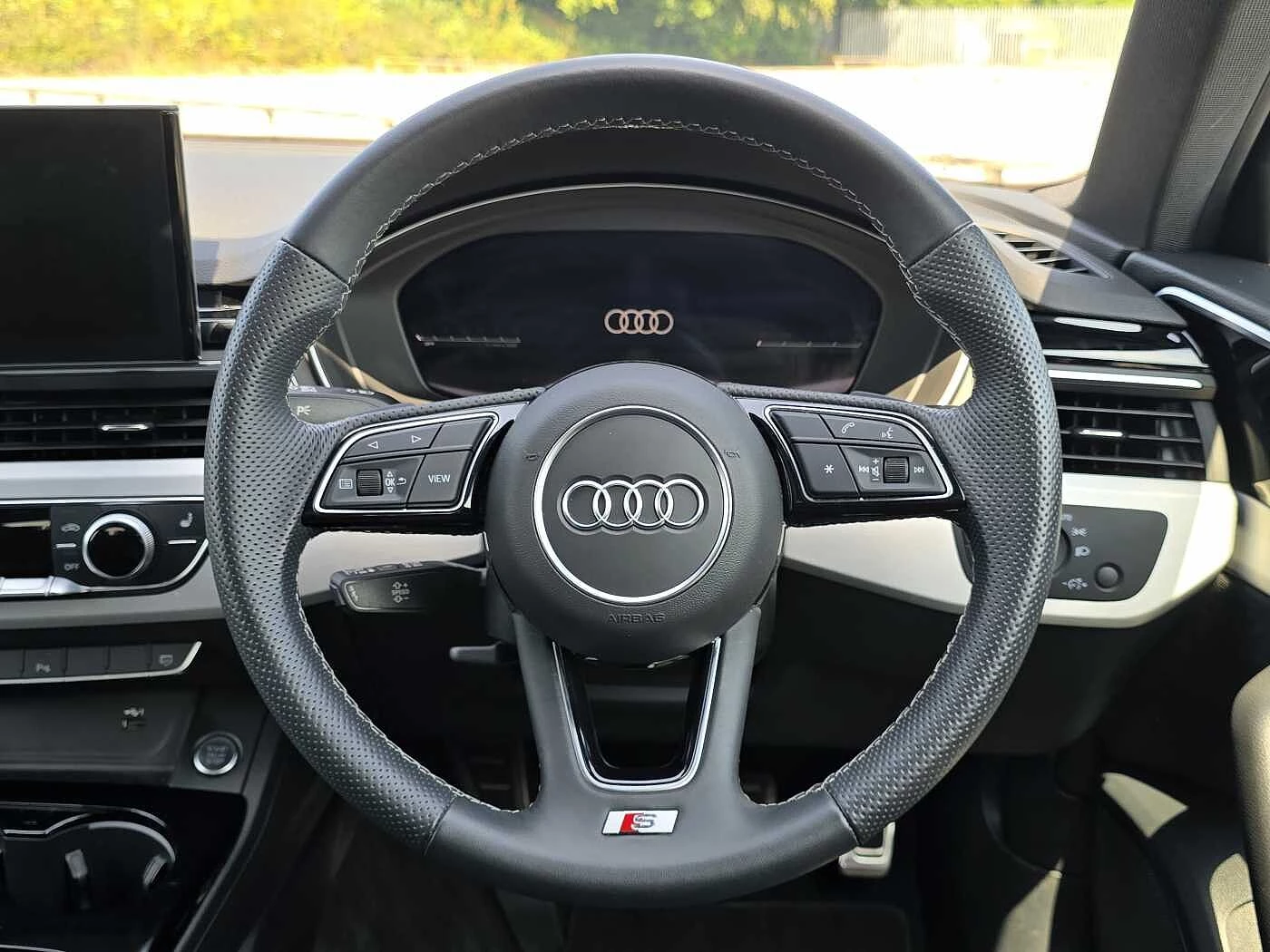 Audi-A4-image-8