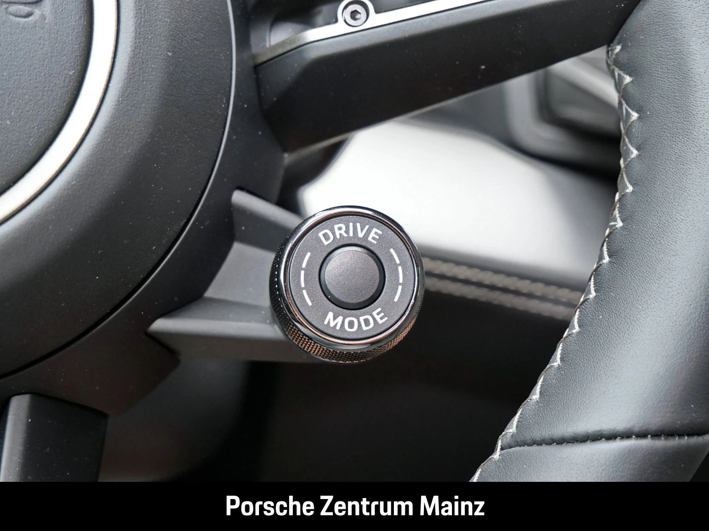Porsche Cayenne Turbo Electric Active-Ride HA-Lenkung turbo