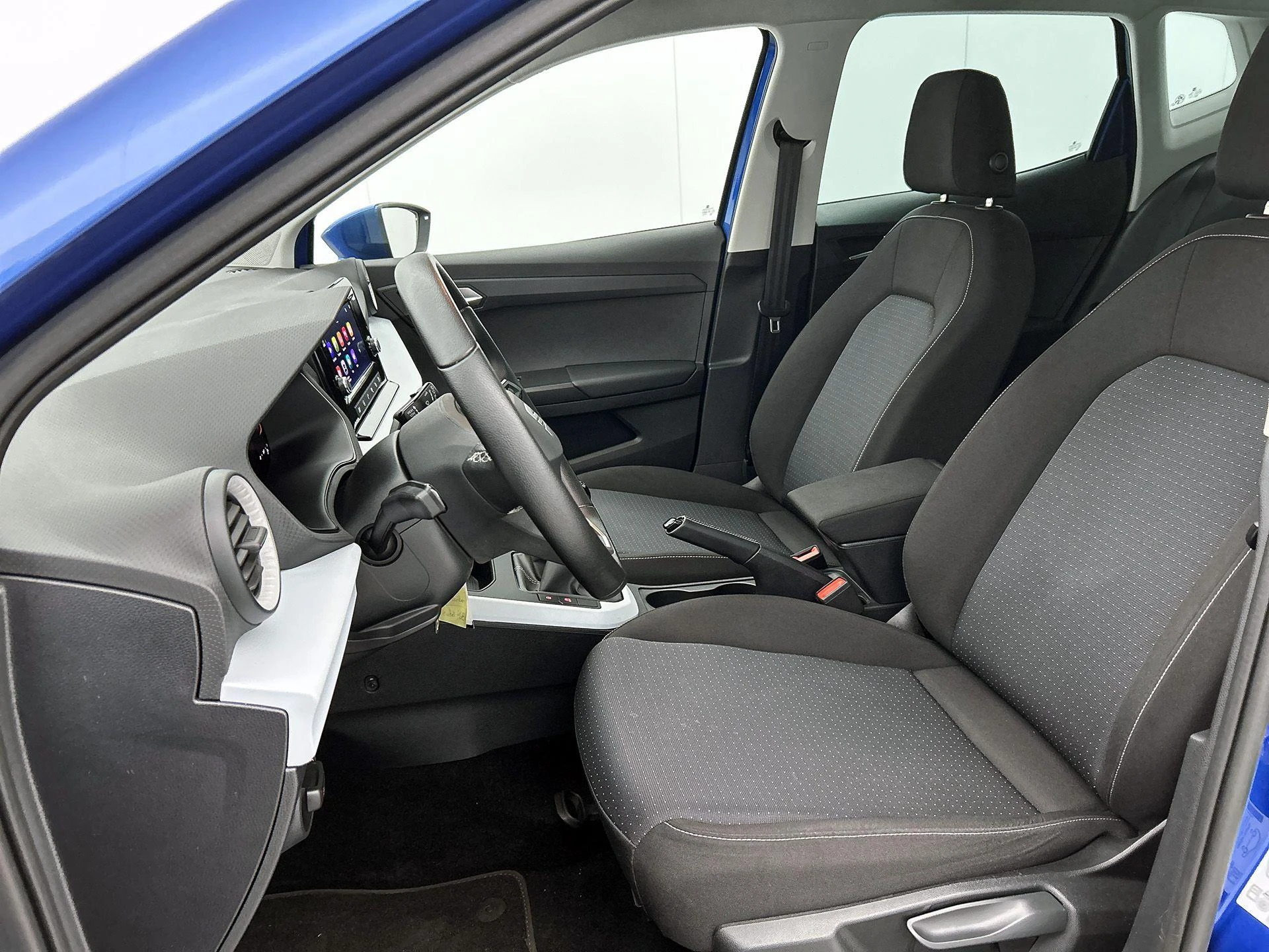 SEAT-Arona-image-31