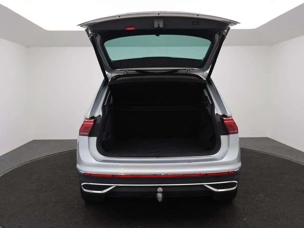 Volkswagen-Tiguan-image-16