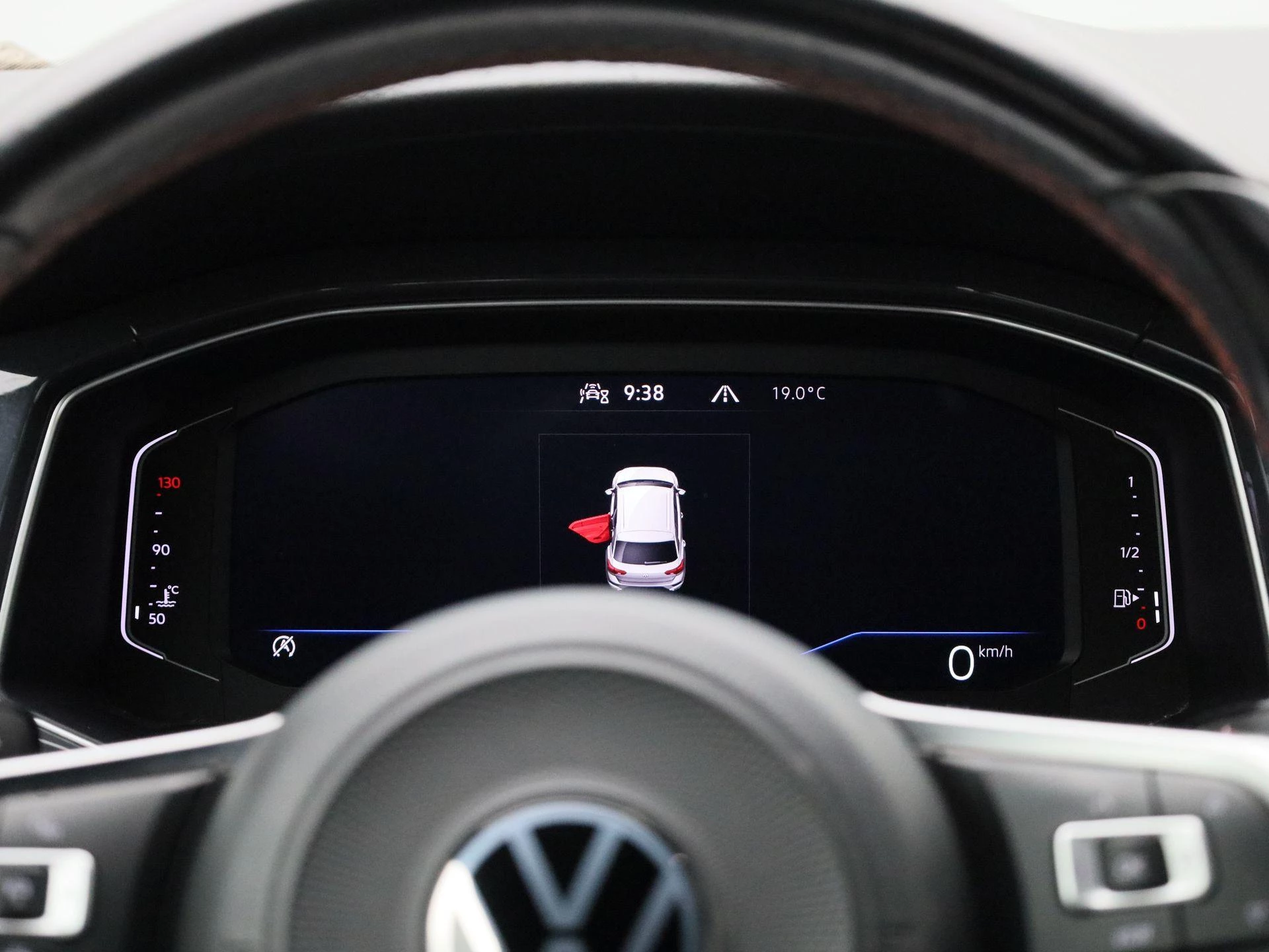 Volkswagen-T-Roc-image-7