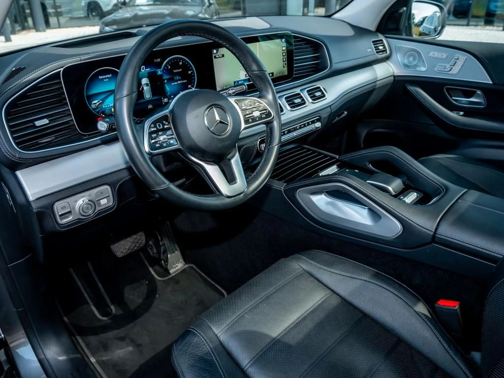Mercedes-Benz-GLE 400 d-image-8
