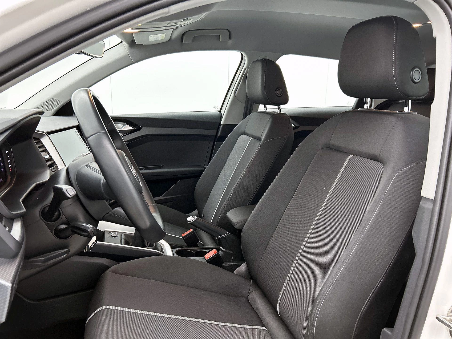 Audi-A1 Sportback-image-9