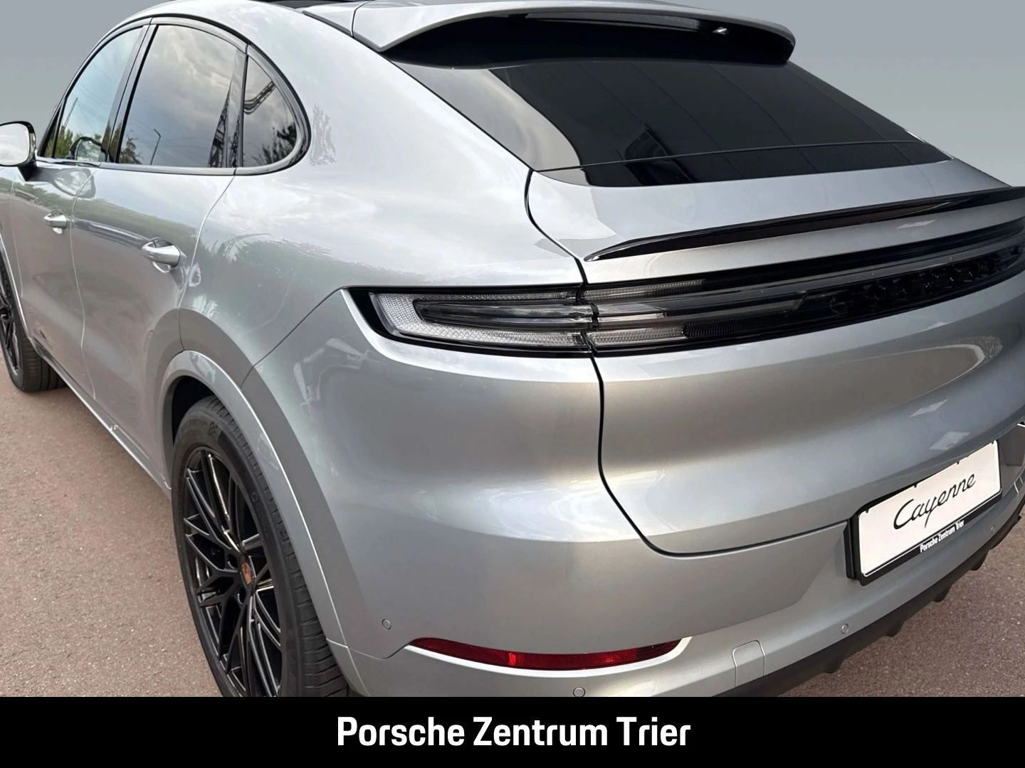 Porsche-Cayenne-image-9