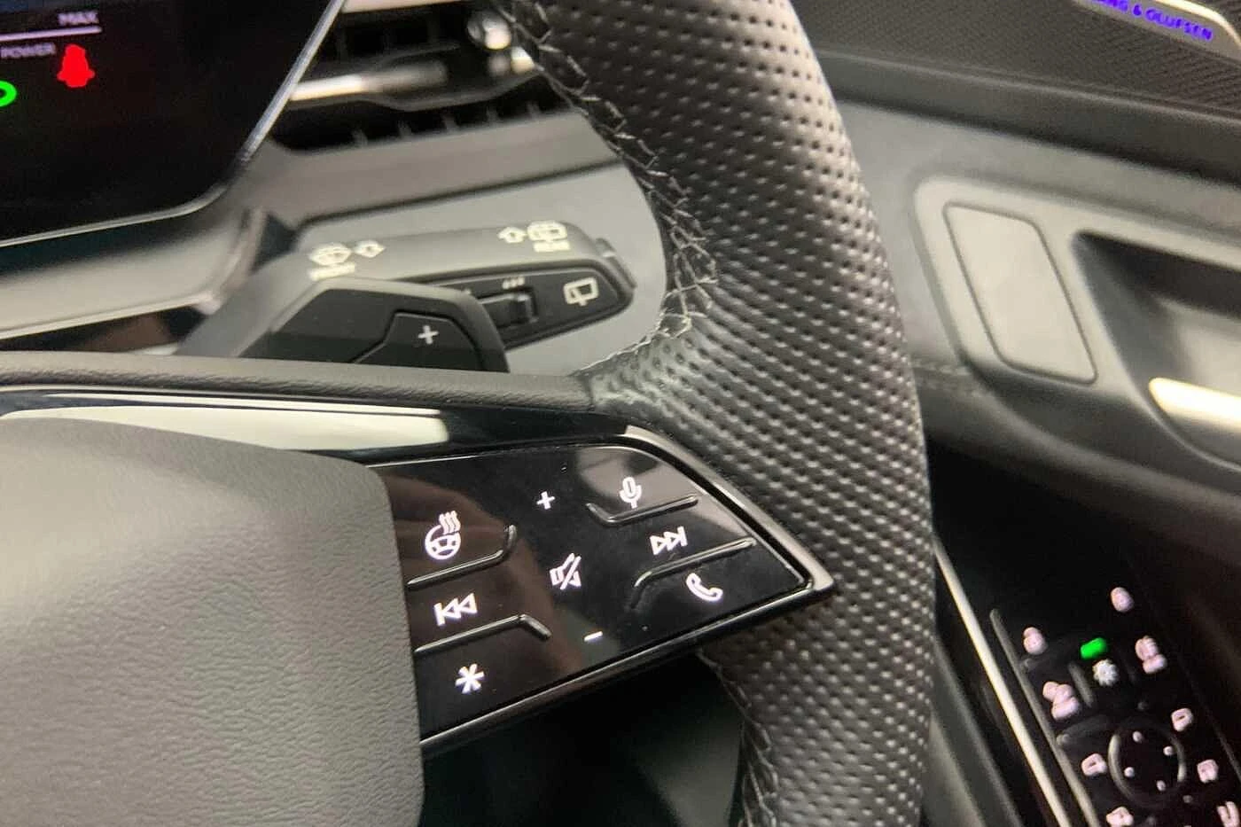 Audi-Q6 e-tron-image-22