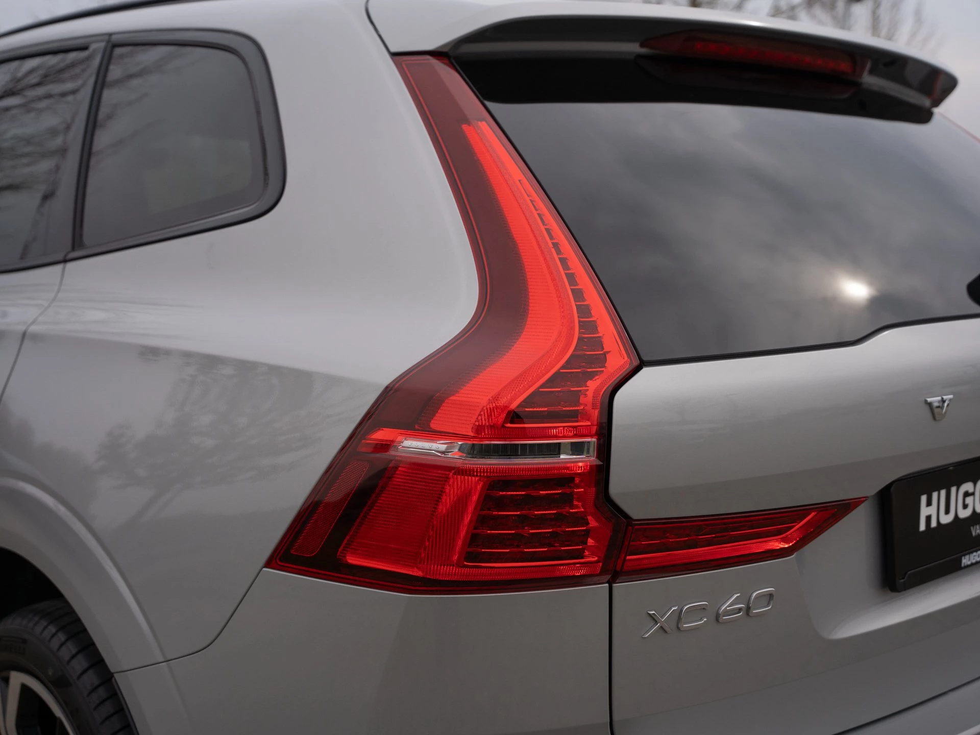 Volvo XC60 B4 2WD Plus Dark