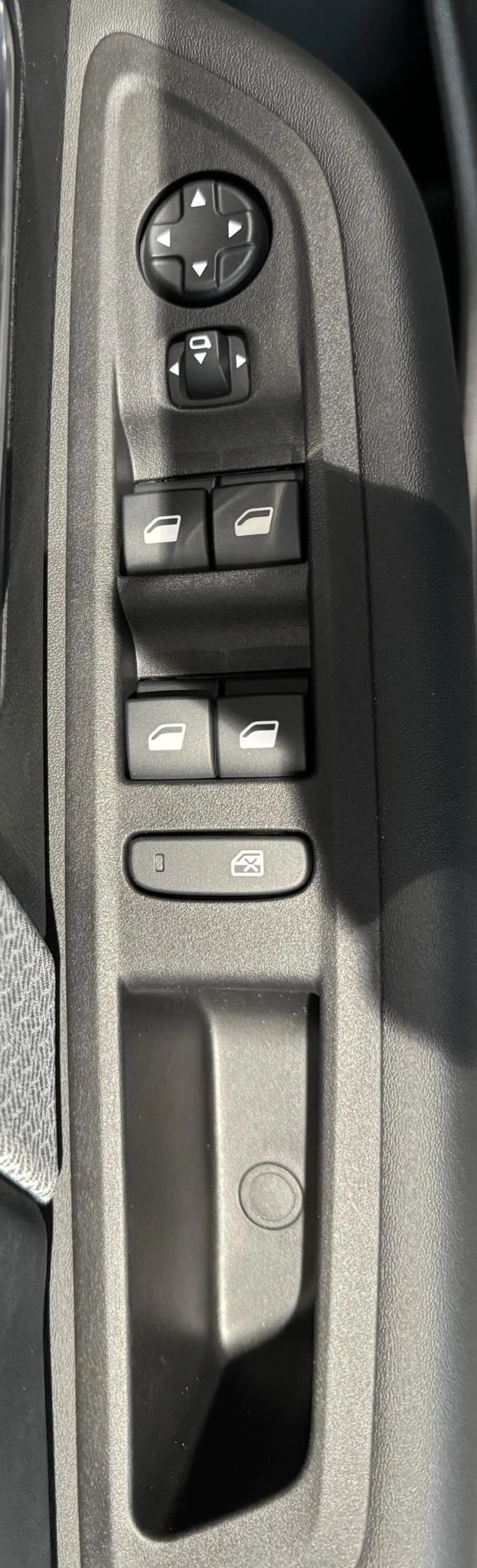 Citroën-ë-C4 X-image-20