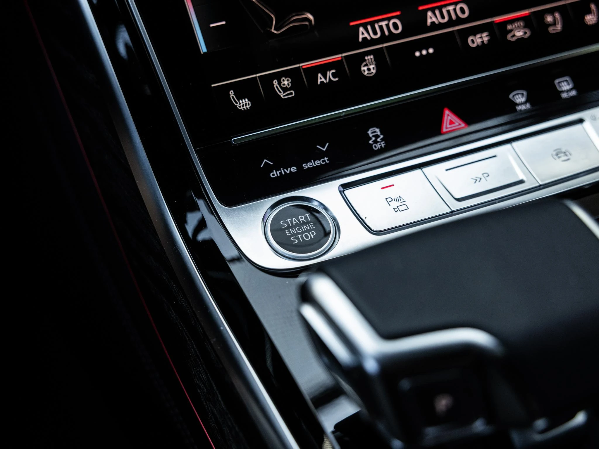 Audi A8 60 TFSI e quattro 462 PK