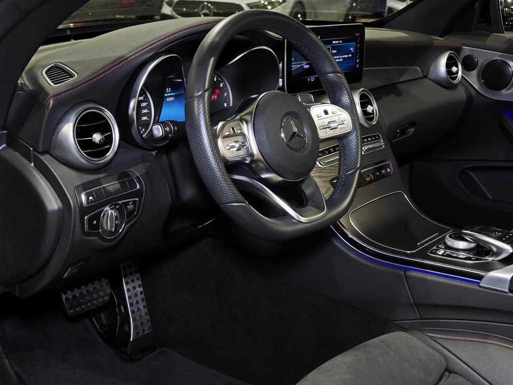 Mercedes-Benz-C-Klasse 200-image-9
