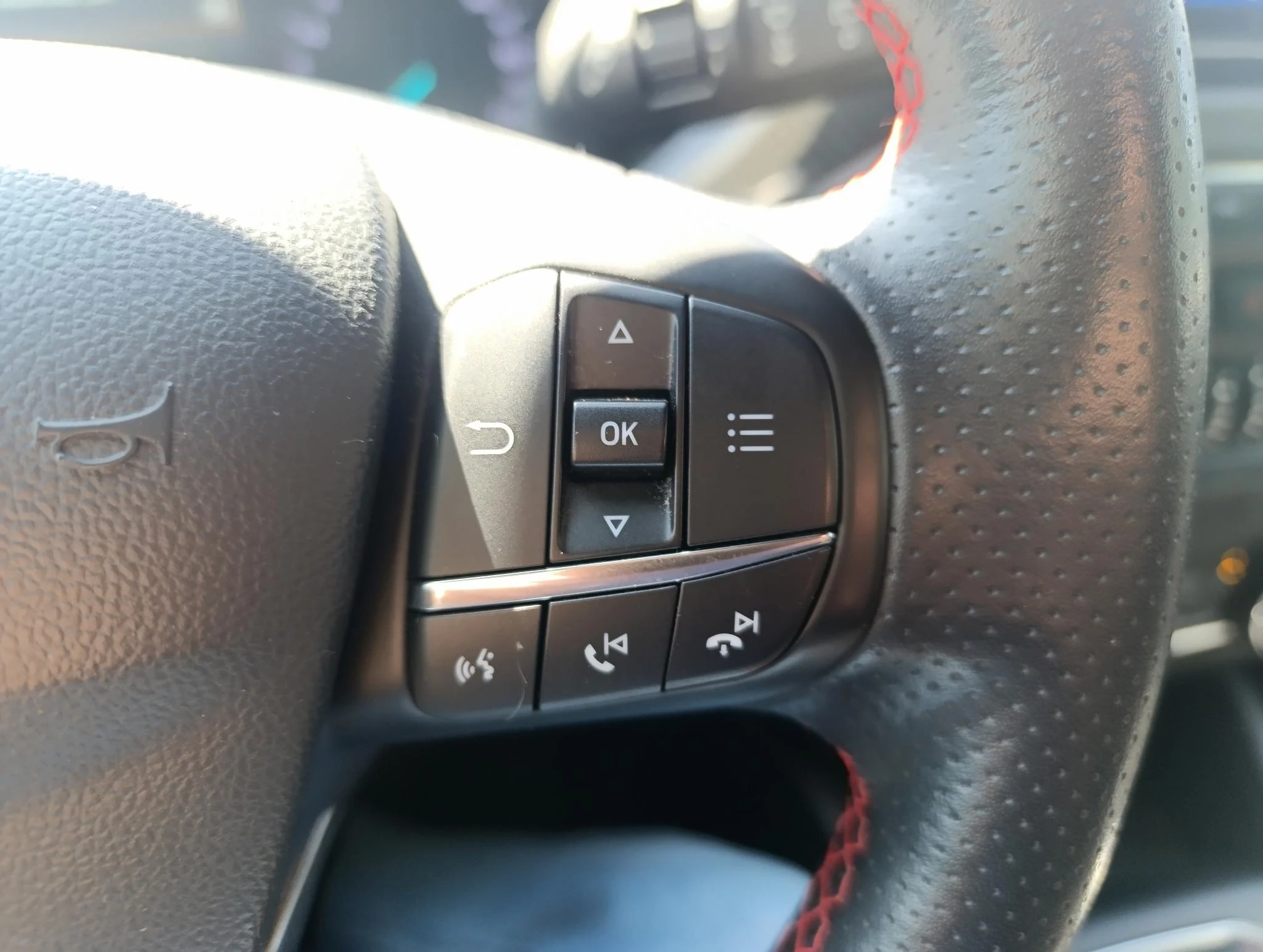 Ford Focus Wagon 1.0 EcoBoost ST Line Business