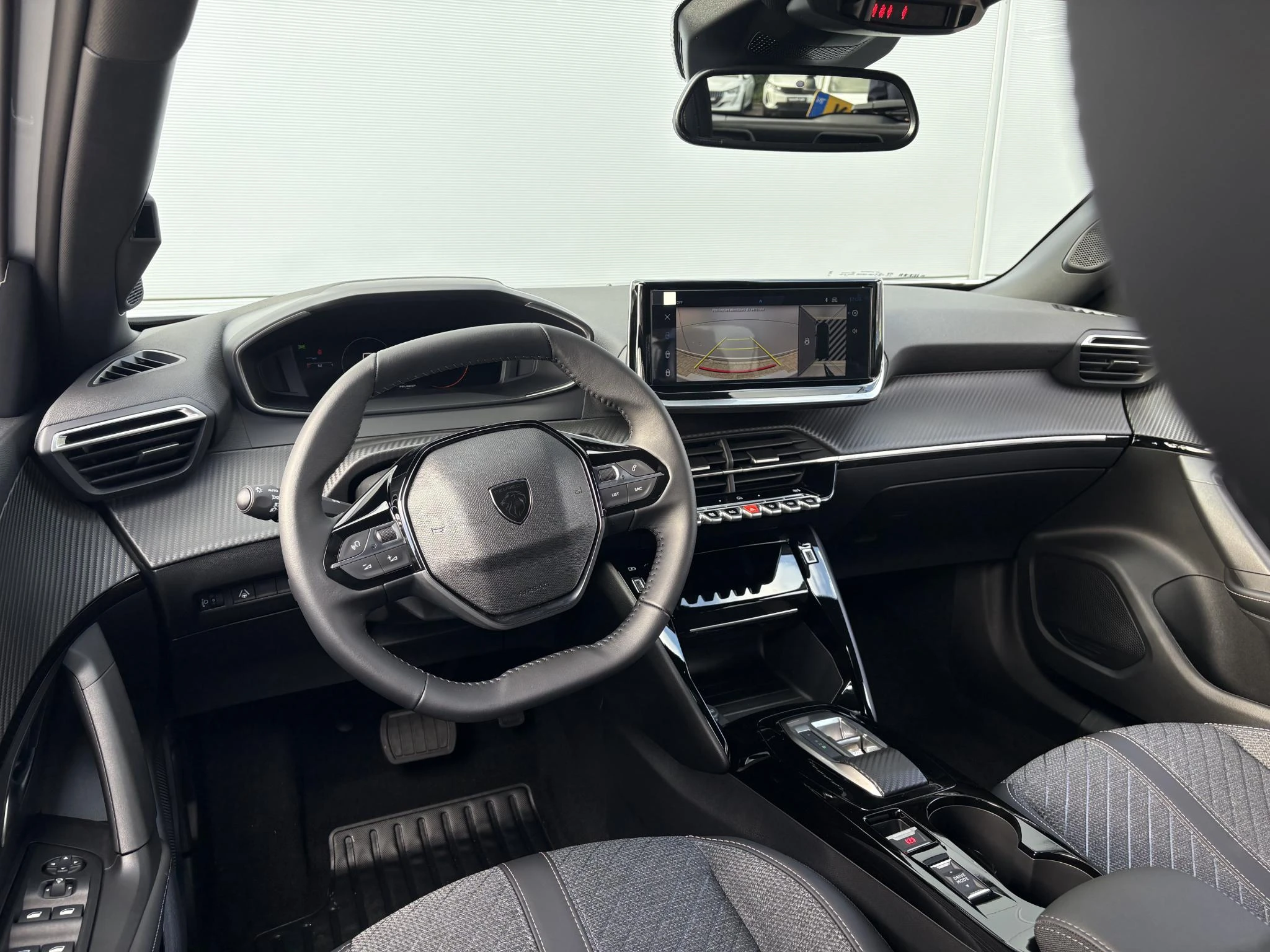 Peugeot-2008-image-9