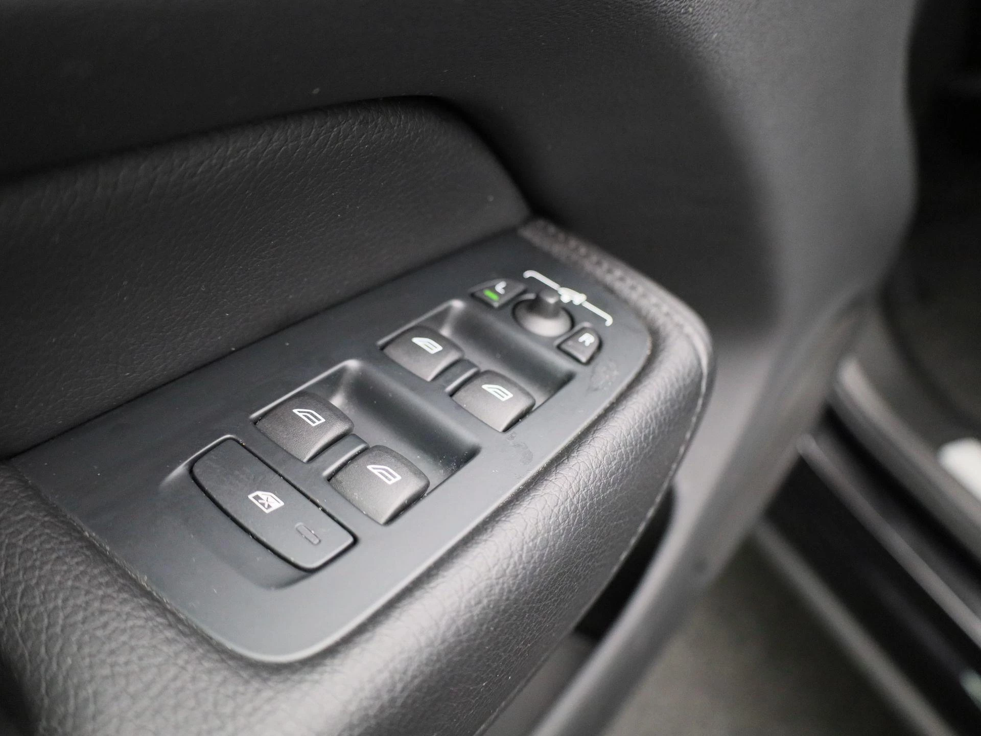 Volvo-XC60-image-26