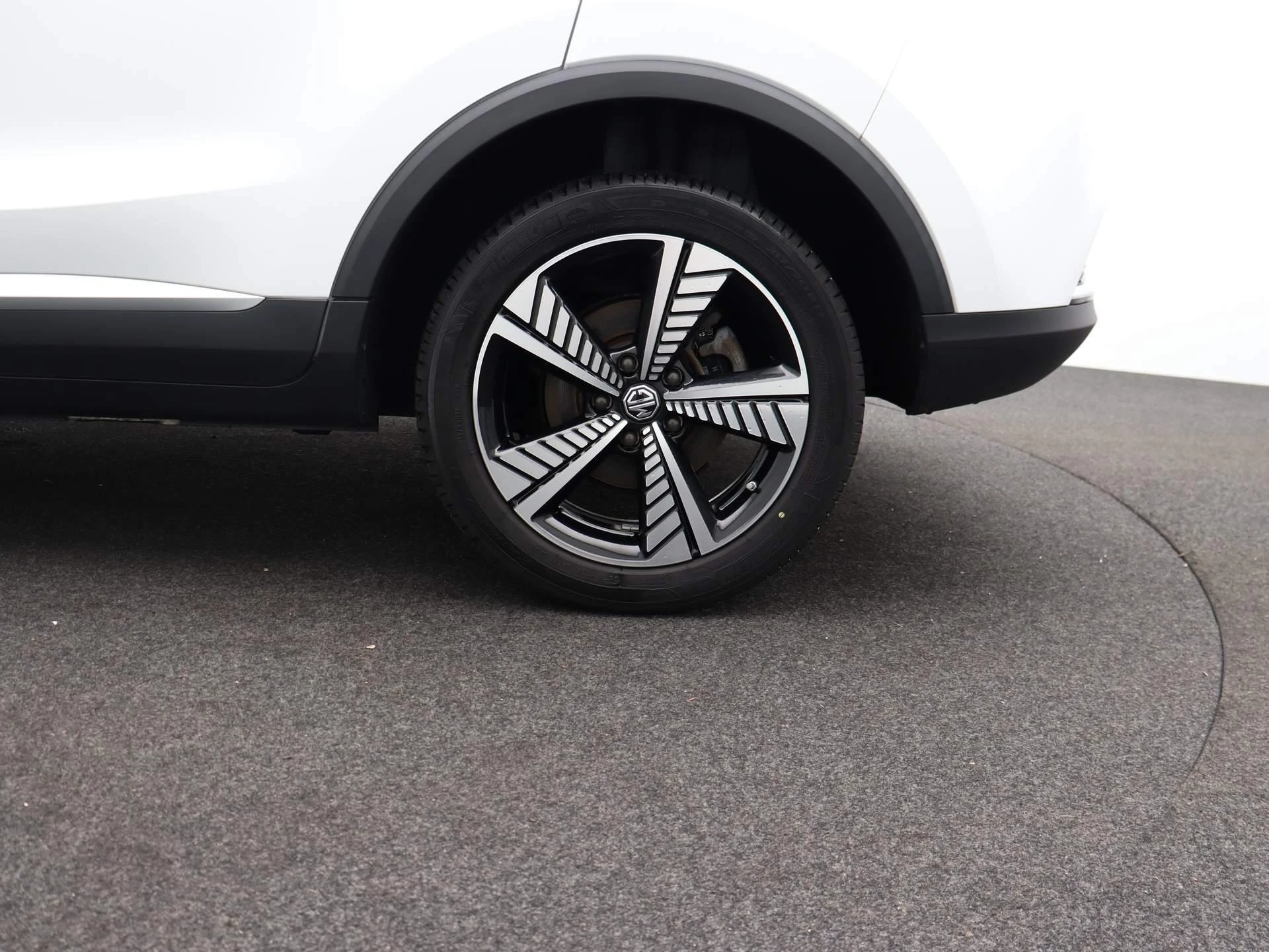 MG-ZS EV-image-14