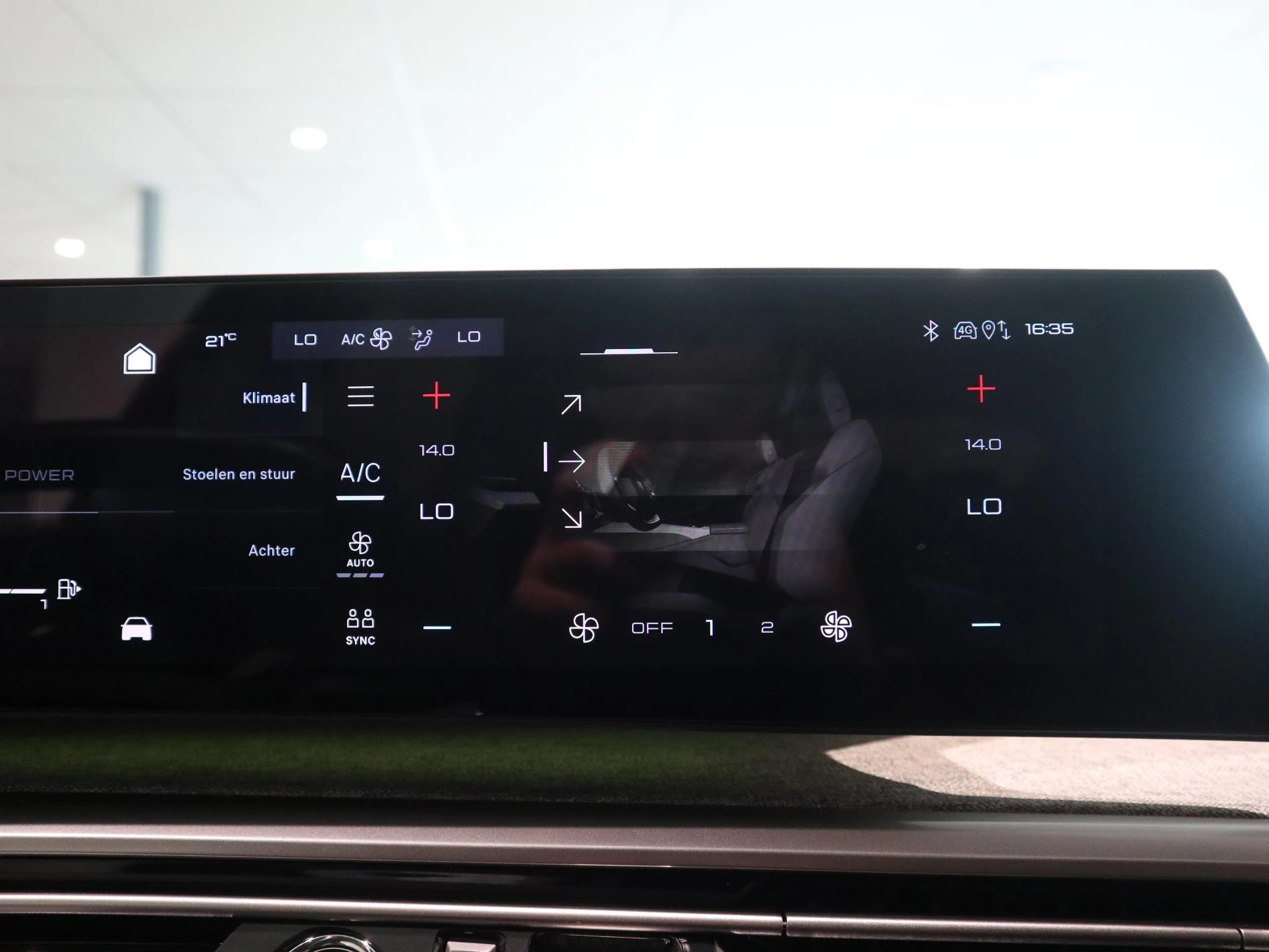 Peugeot-5008-image-24