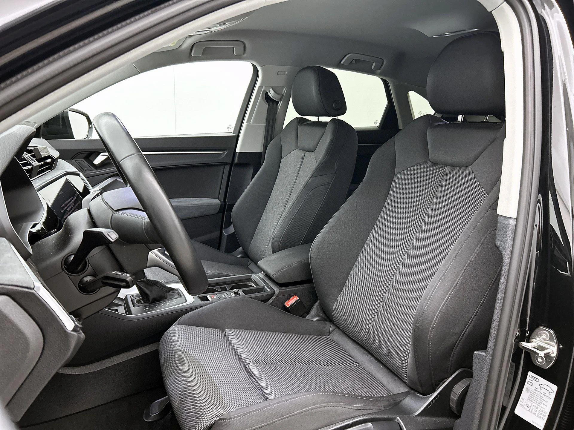Audi-Q3-image-35