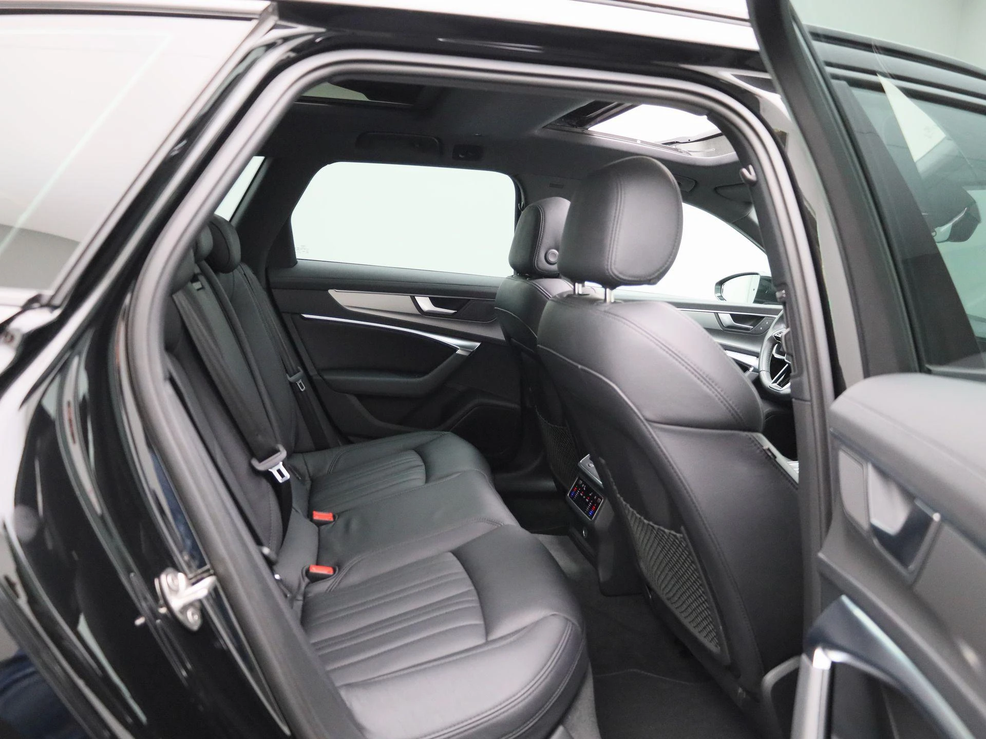 Audi-A6-image-44