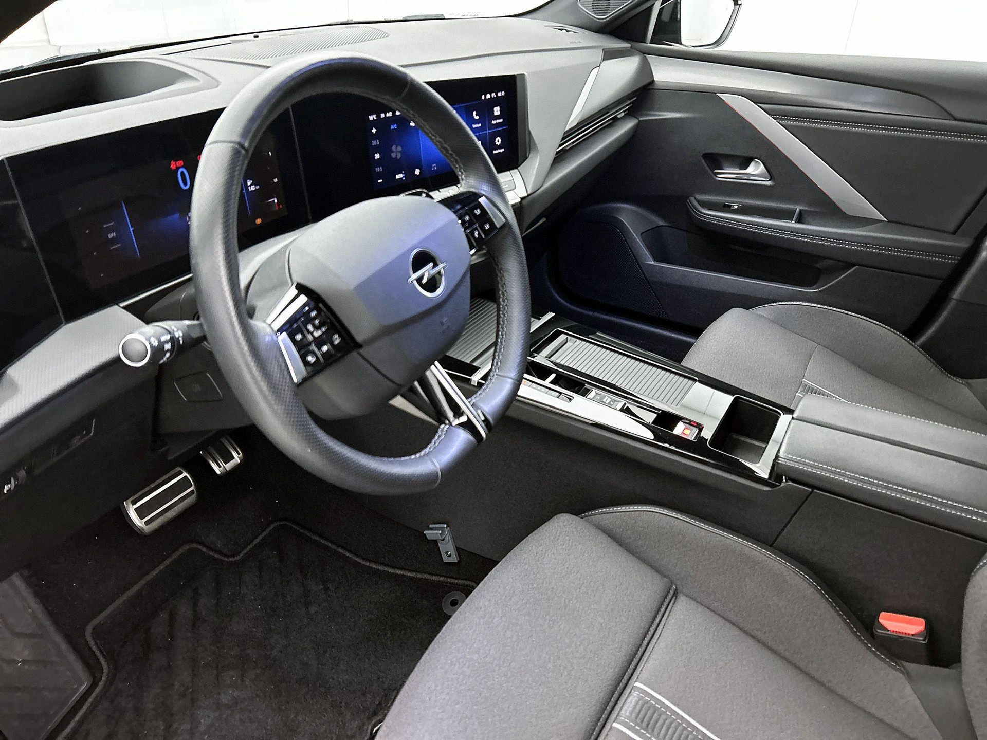 Opel-Astra-image-14
