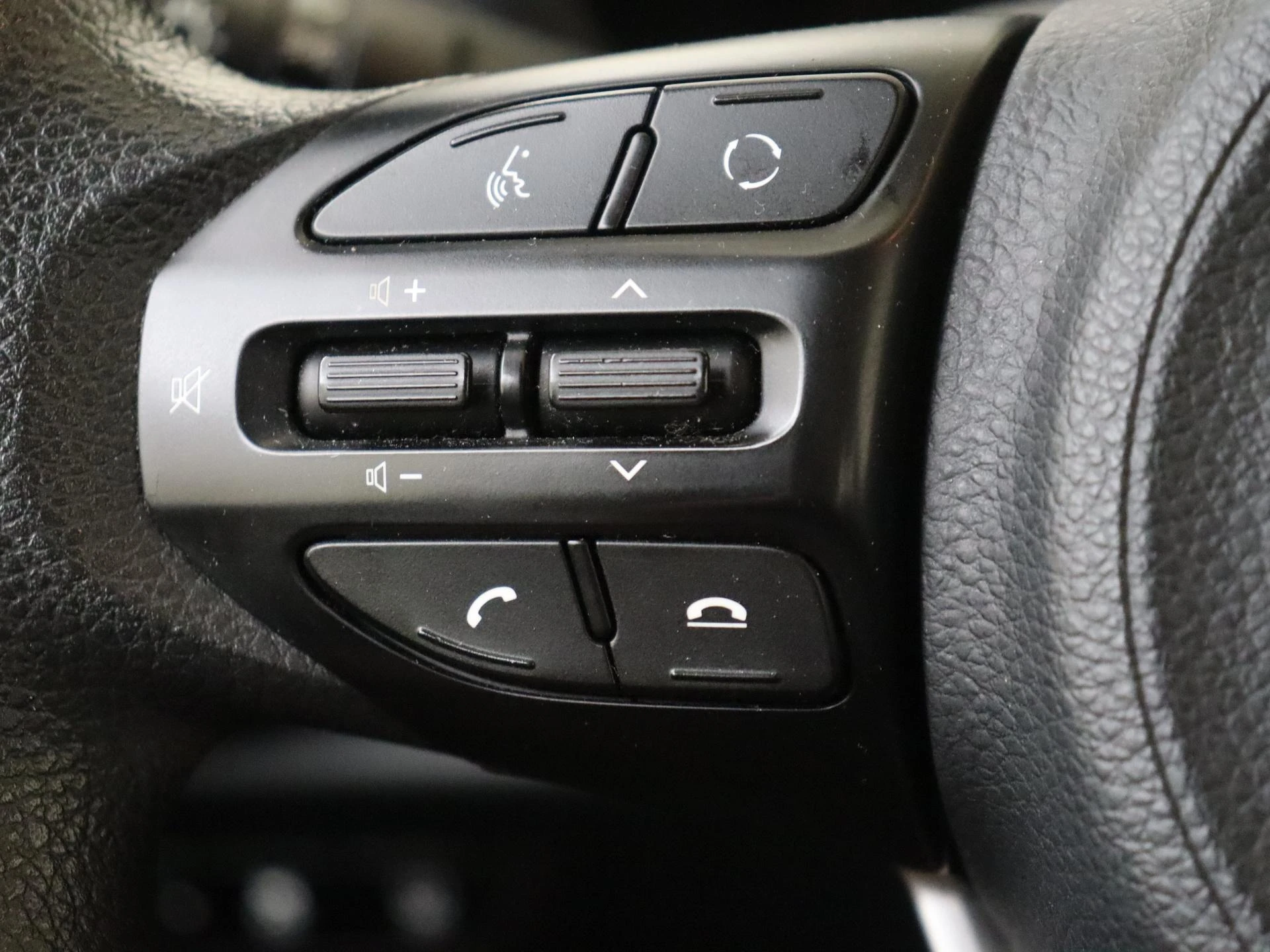 Kia-Picanto-image-12