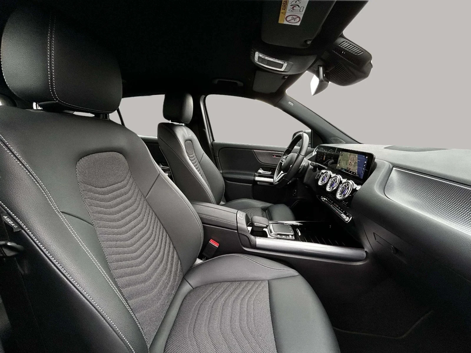 Mercedes-Benz-EQA-image-12