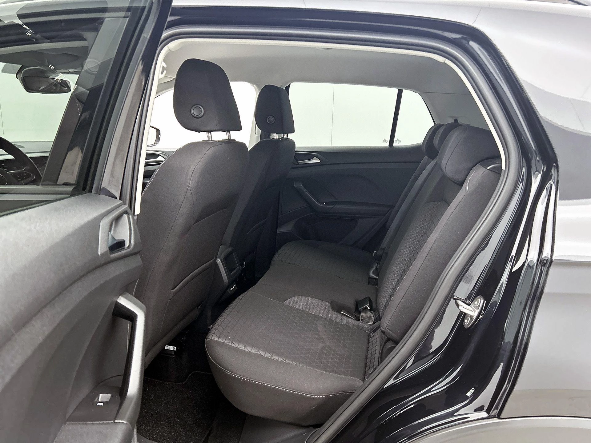 Volkswagen-T-Cross-image-26