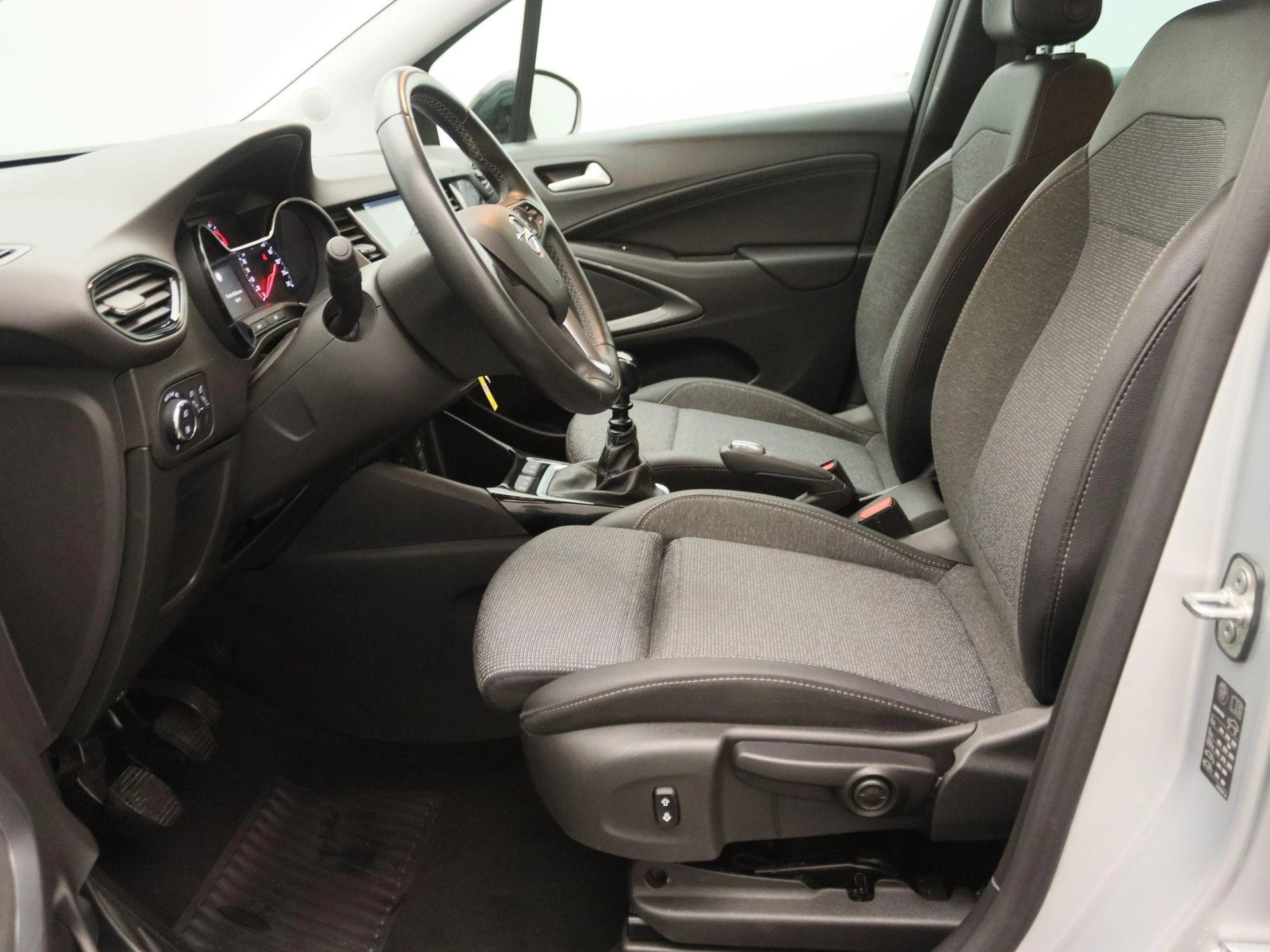Opel-Crossland-image-12