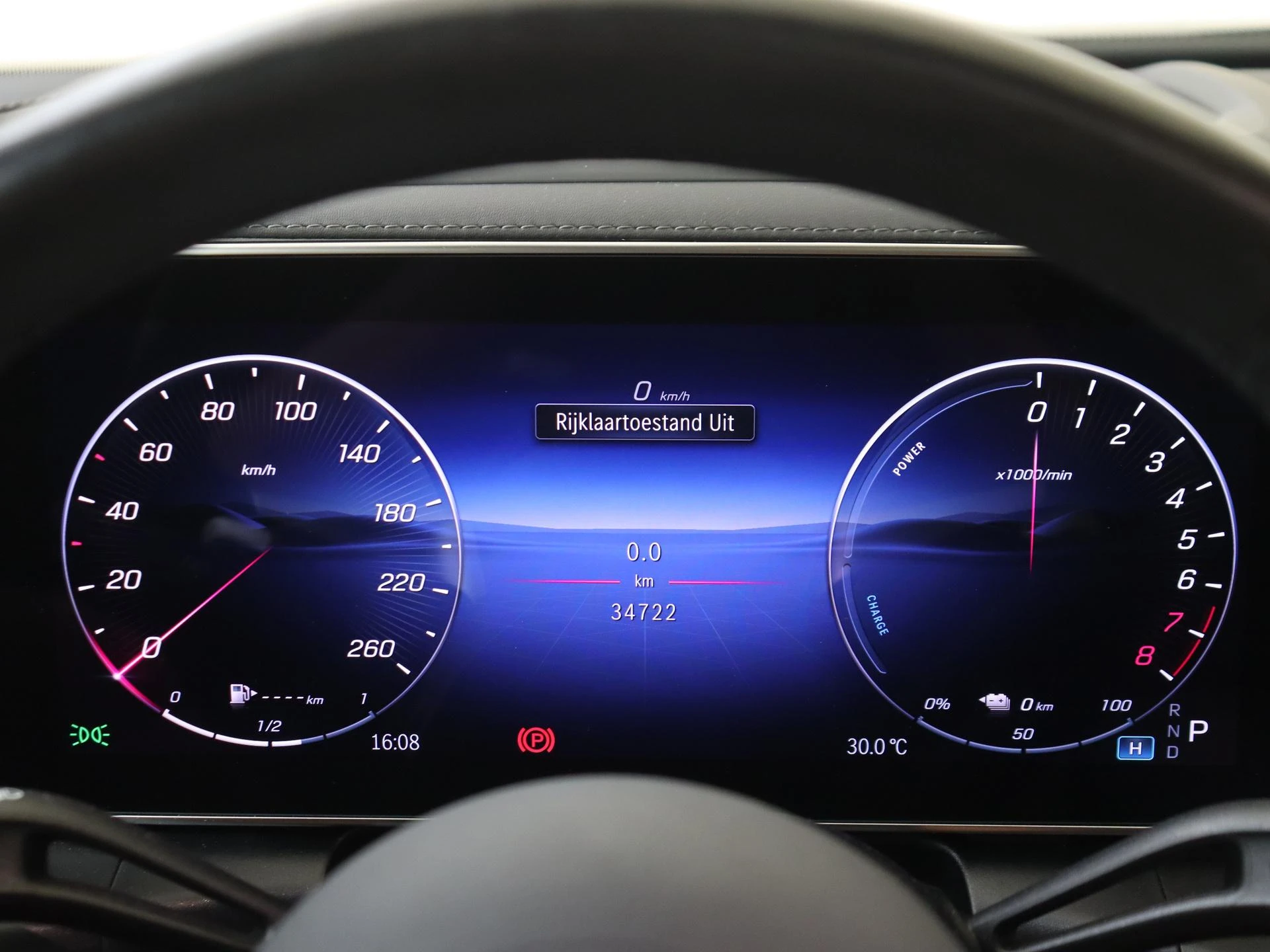 Mercedes-Benz-GLC-image-11
