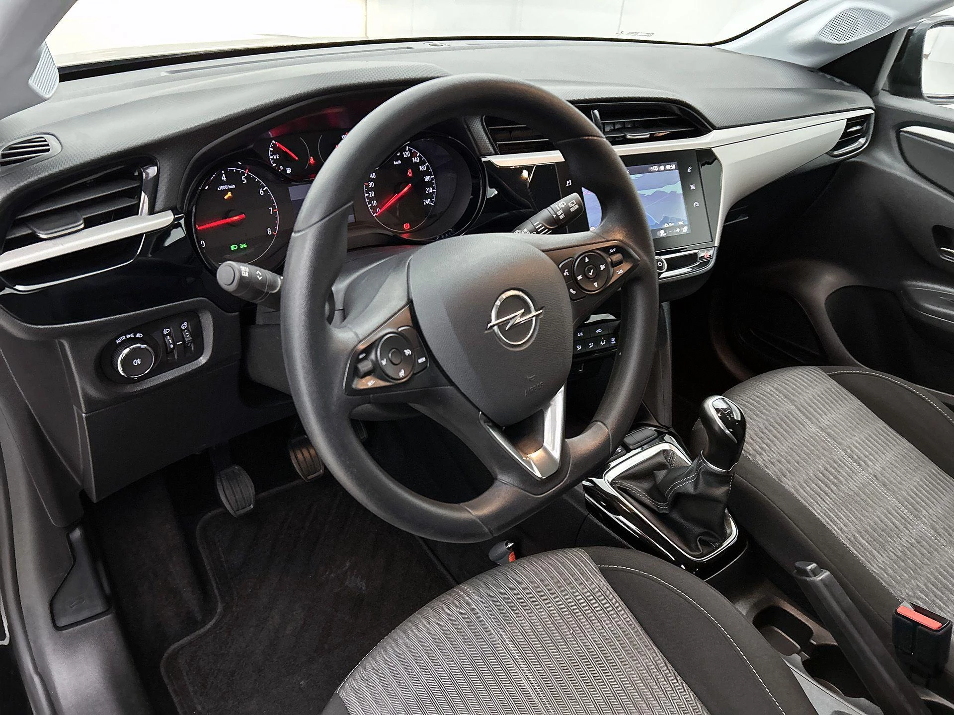 Opel-Corsa-image-20