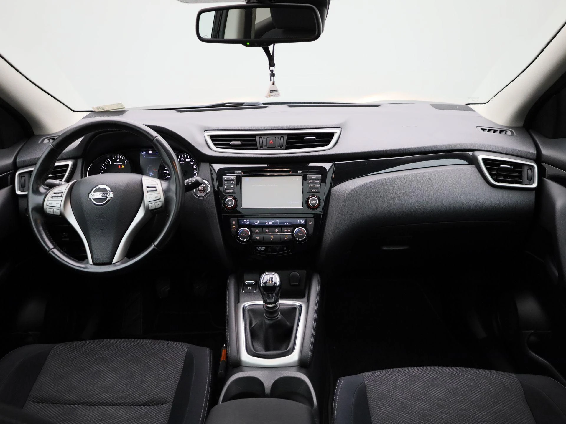 Nissan-QASHQAI-image-32