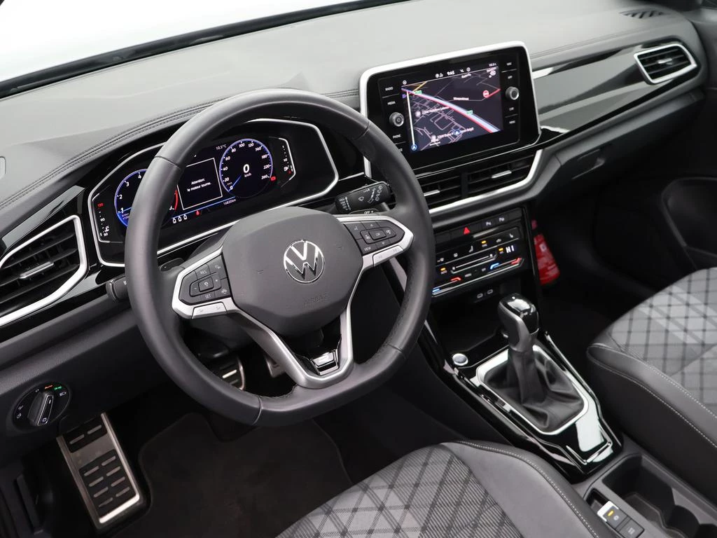 Volkswagen T-Roc T-Roc R-Line Business 1.5TSI 150PK *AUTOMAAT*PANODAK*SPORTZETELS*CAMERA*PDC*ACC*NAVI*...*