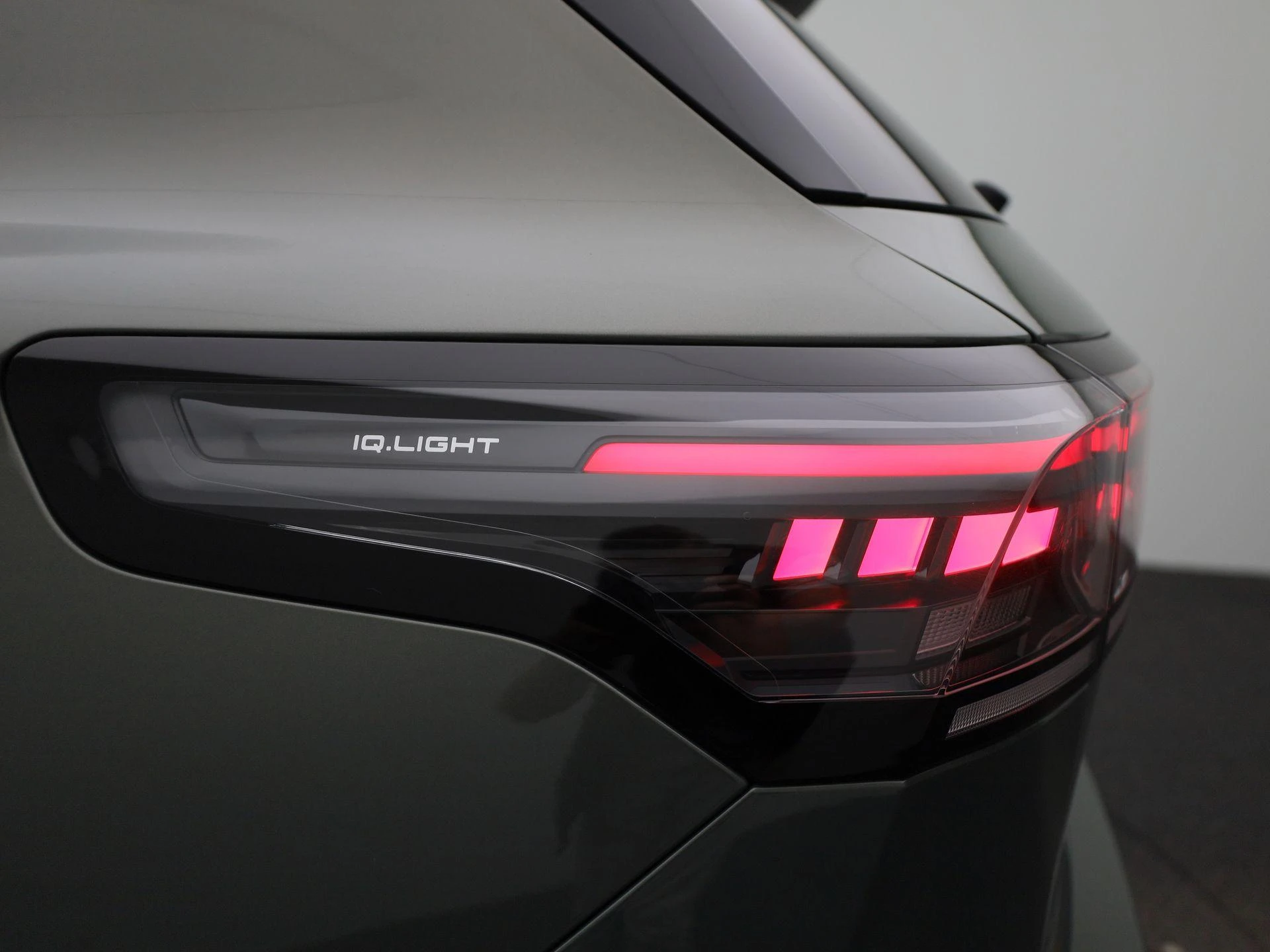 Volkswagen-Tiguan-image-30