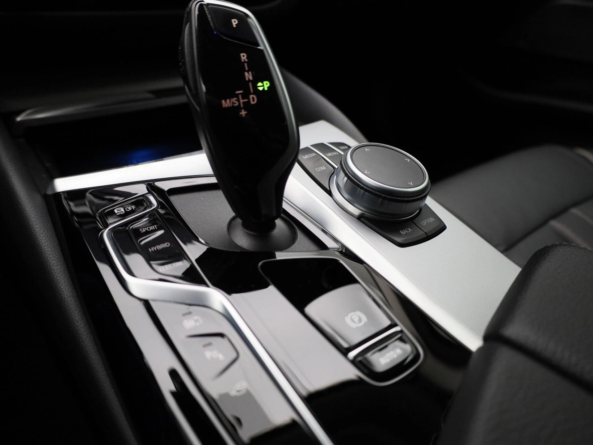 BMW-5 Serie-image-28