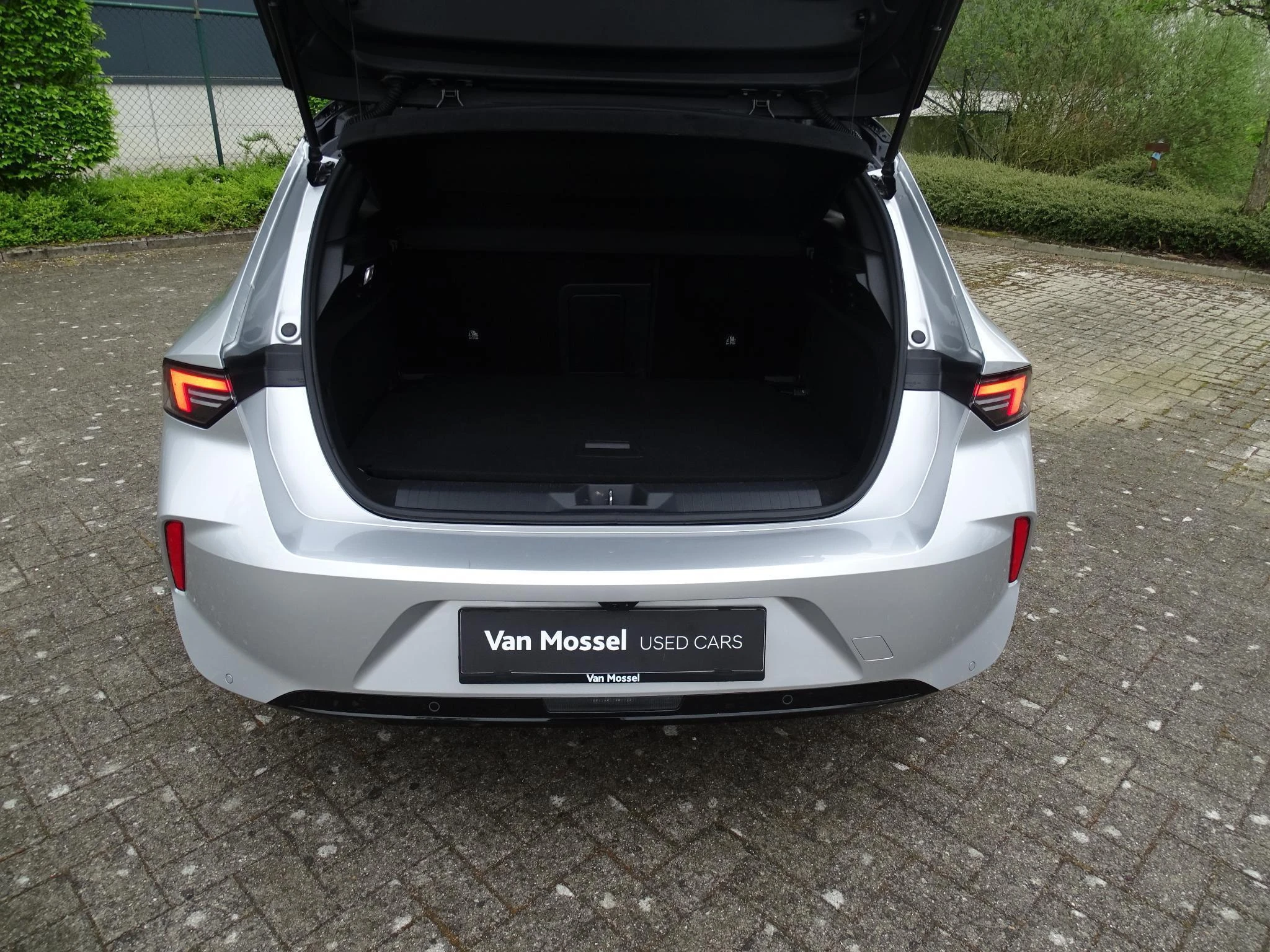Opel-Astra-image-16