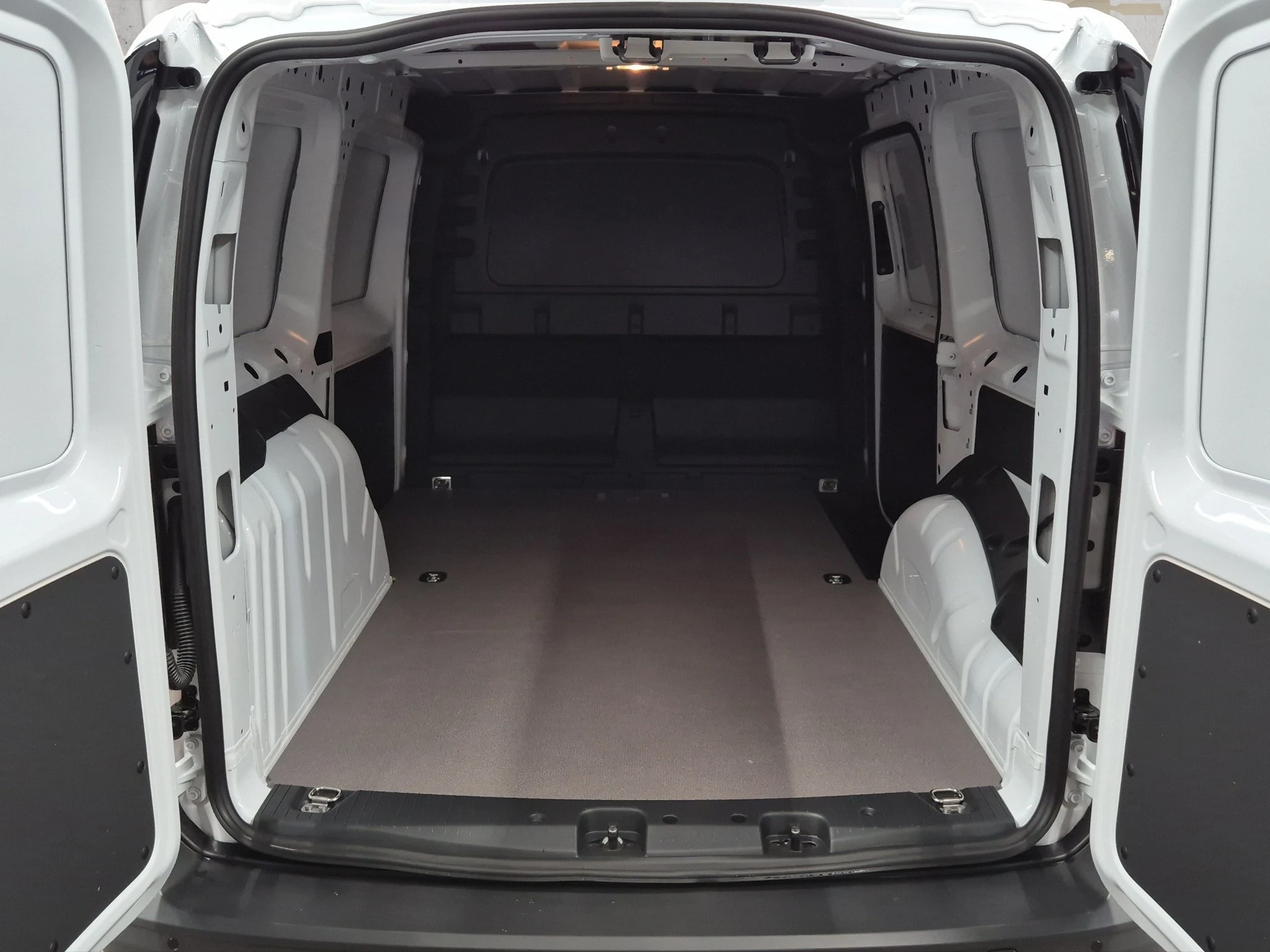 Ford-Transit Connect-image-16