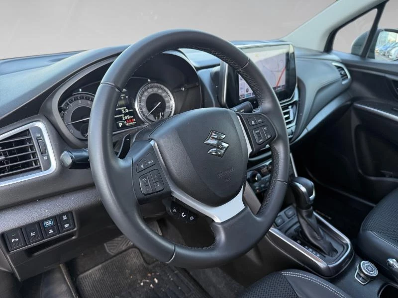 Suzuki-S-Cross-image-15