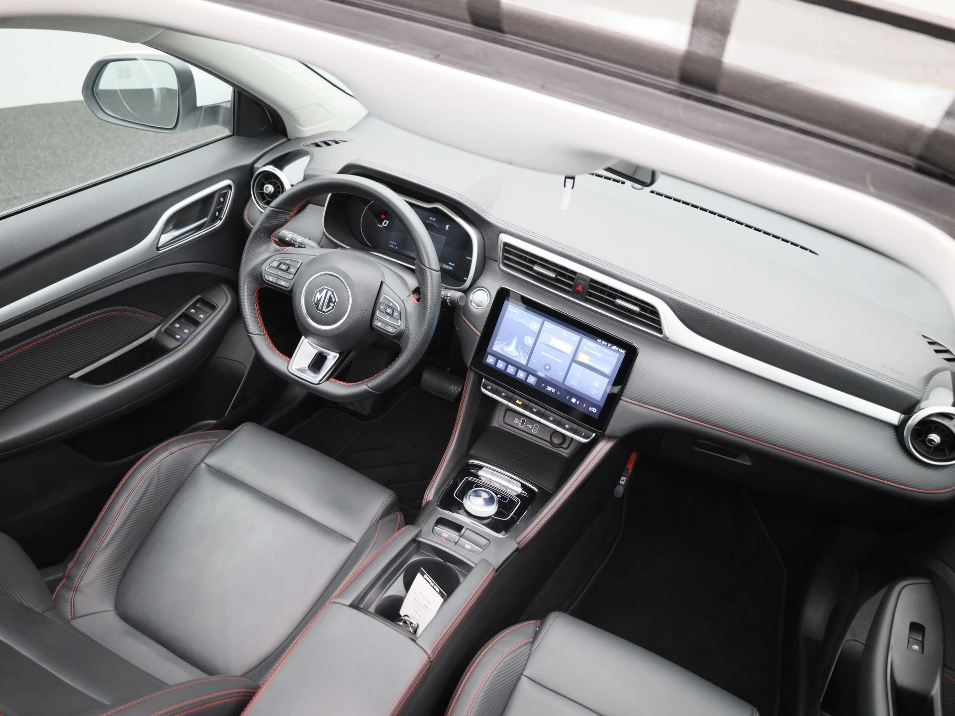 MG-ZS EV-image-35