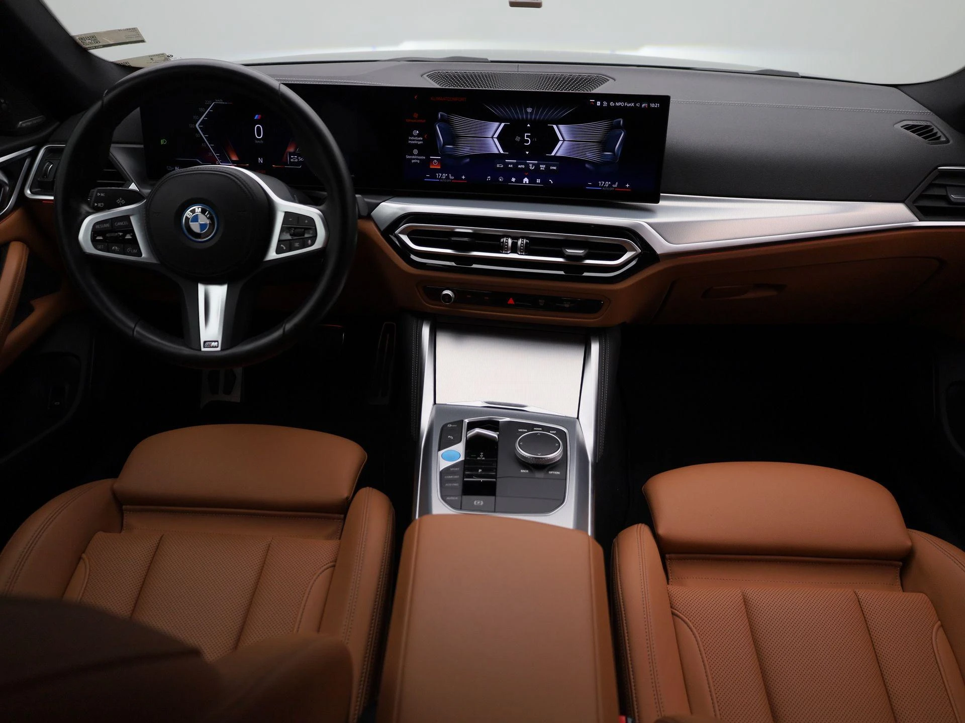 BMW-i4-image-8