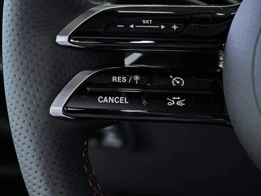 Mercedes-Benz-CLA 250+-image-8