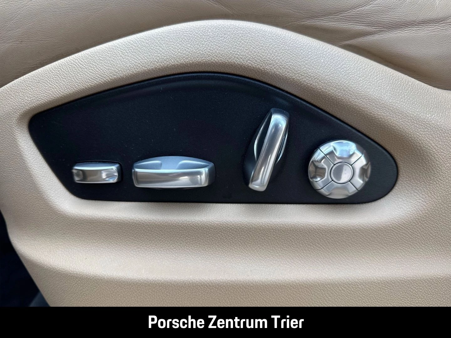 Porsche Cayenne InnoDrive LED-Matrix Soft-Close BOSE -