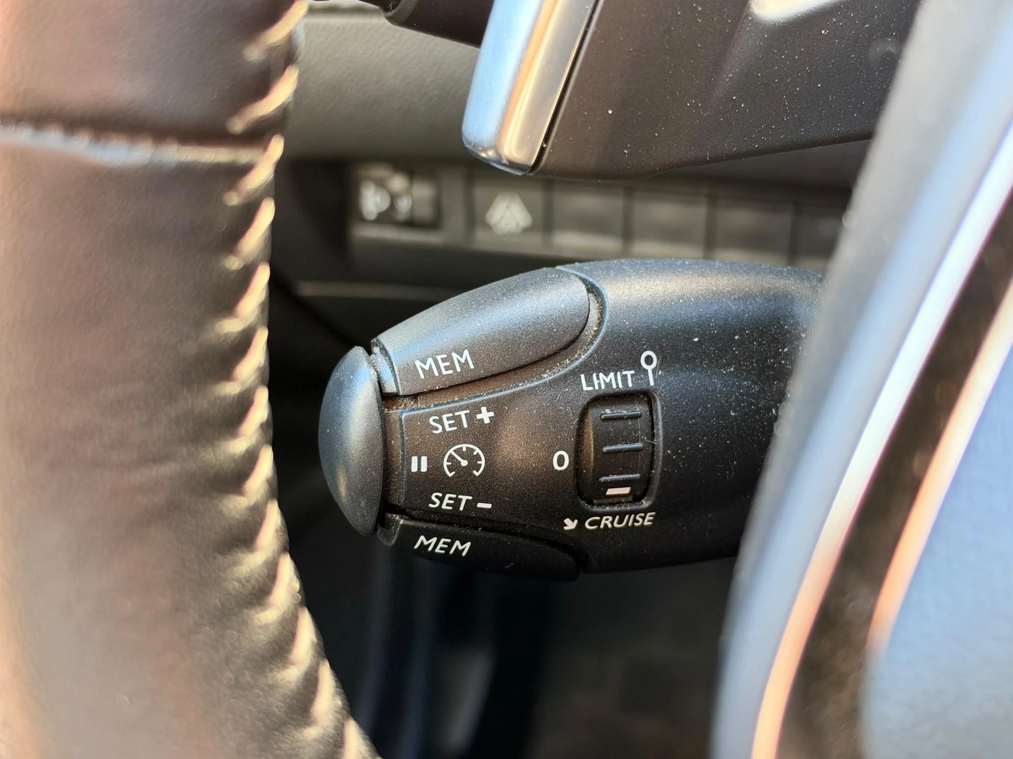 Peugeot-2008-image-10