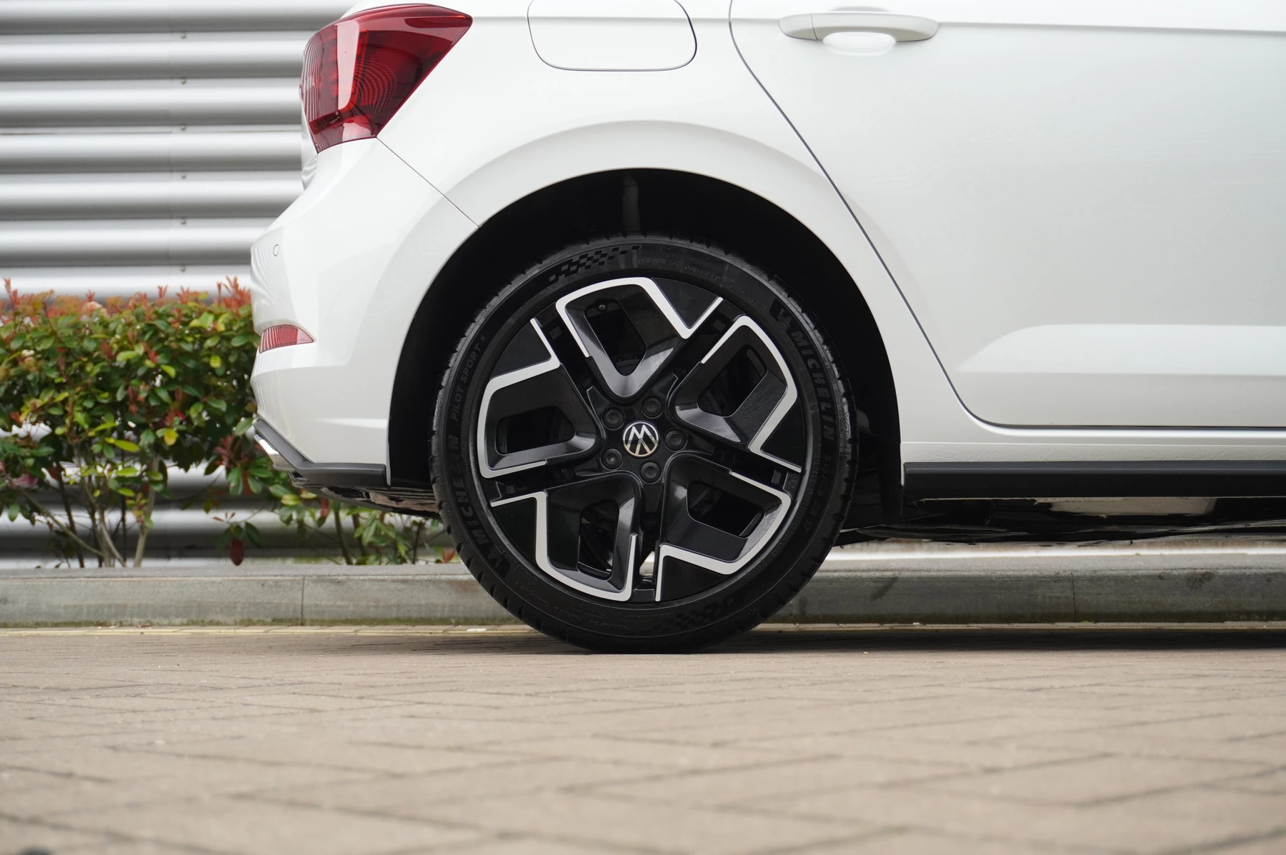 Volkswagen-Polo-image-21