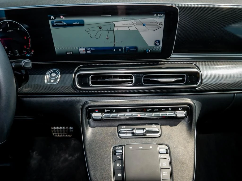 Mercedes-Benz-V-Klasse 220-image-9