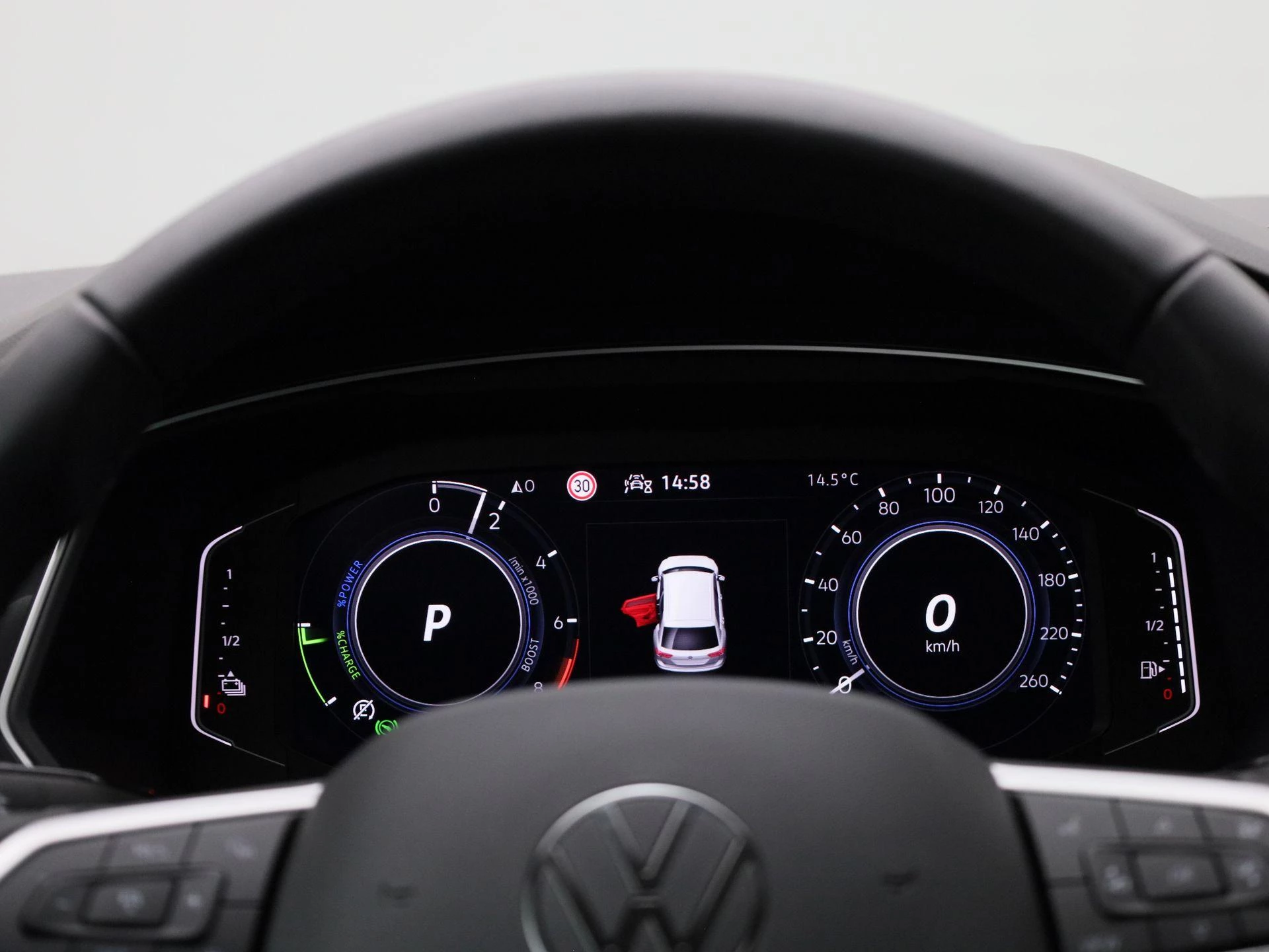 Volkswagen-Tiguan-image-7