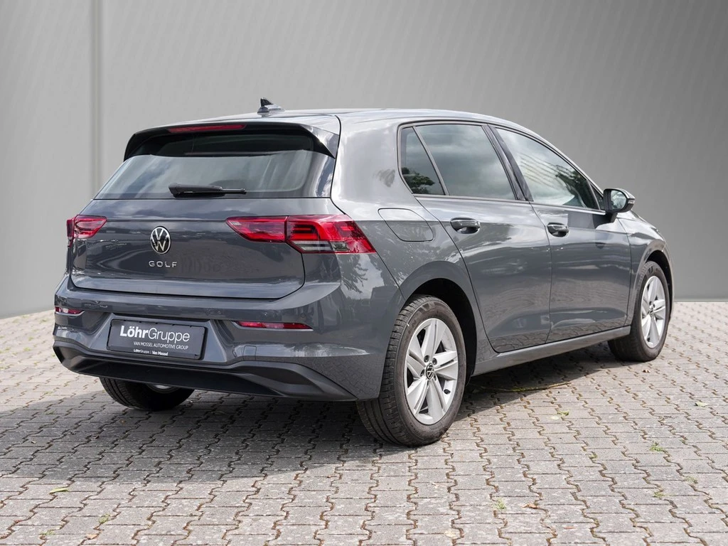 Volkswagen-Golf-image-3