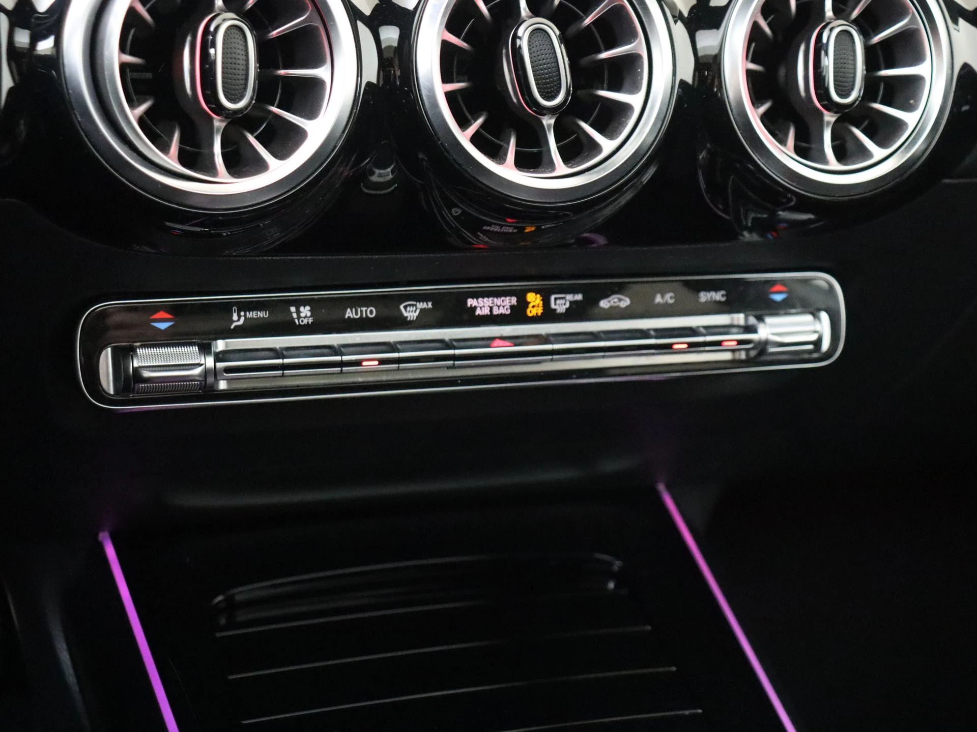Mercedes-Benz-B-Klasse-image-22