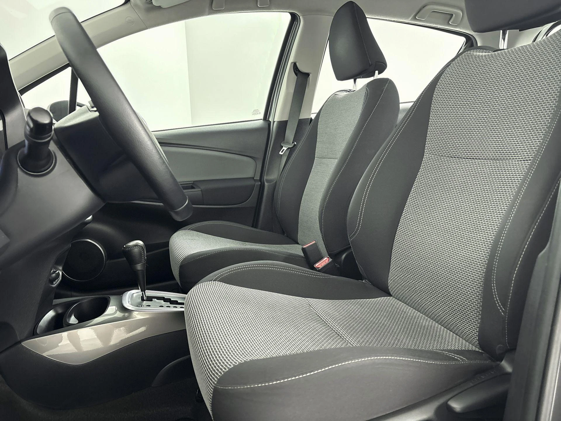 Toyota Yaris 1.5 Hybrid Trend Bi-Tone