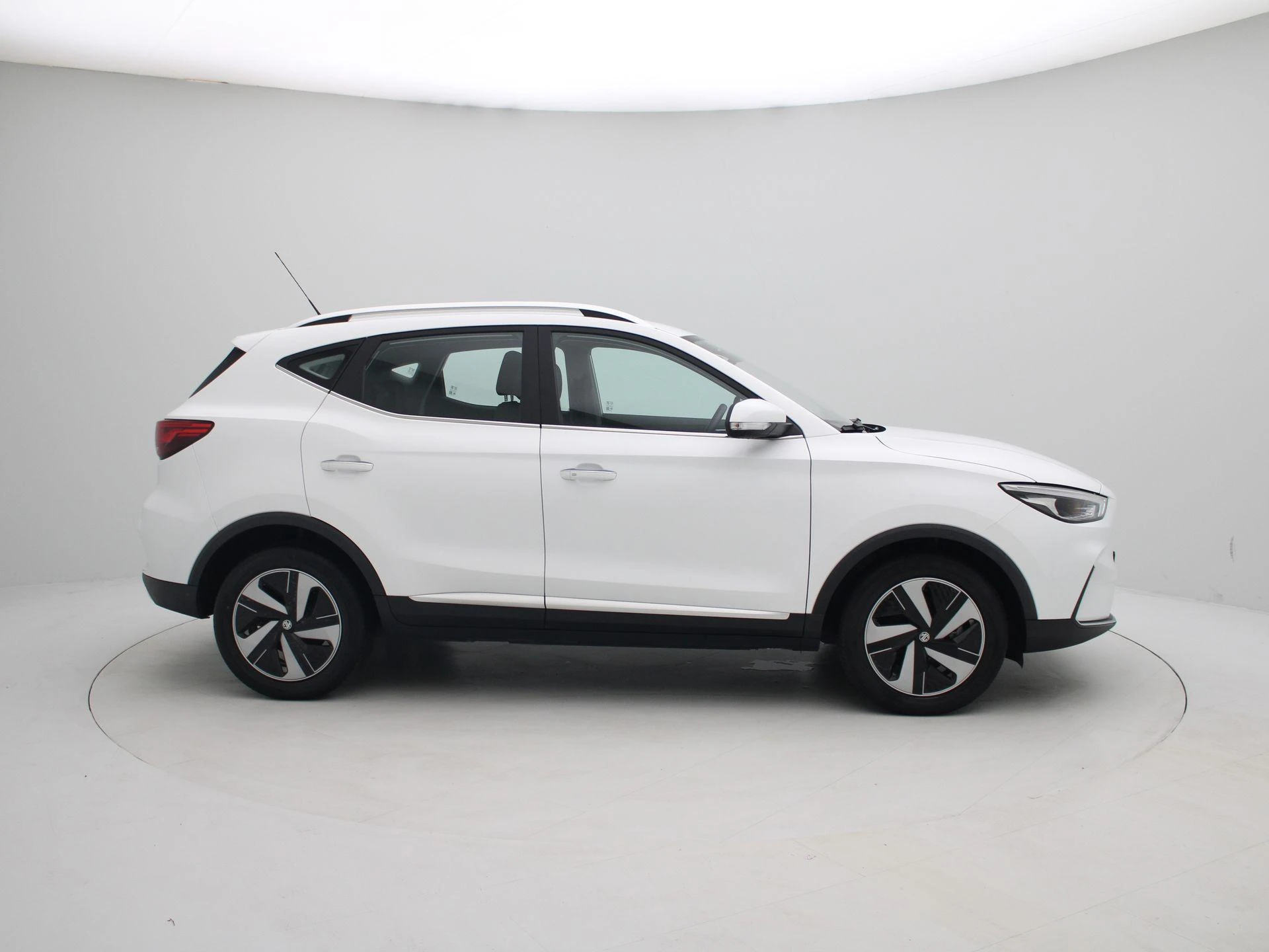 MG-ZS EV-image-6