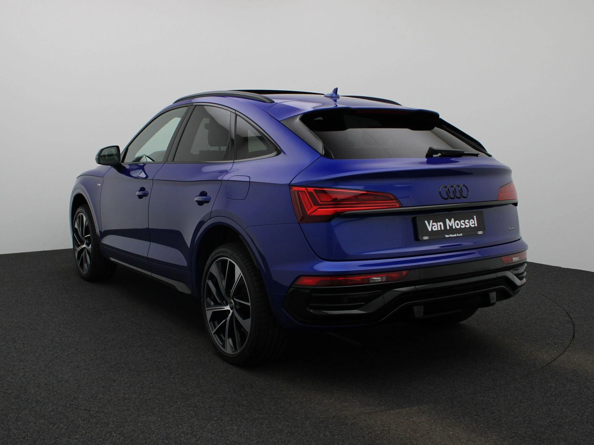 Audi-Q5-image-1