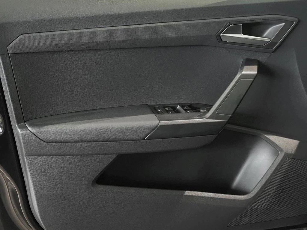 SEAT Arona 1.0 TSI DSG Style Edition *LED*Navi*Mirror-Link*Sprachsteuerung*Climatronic*Sitzhzg*