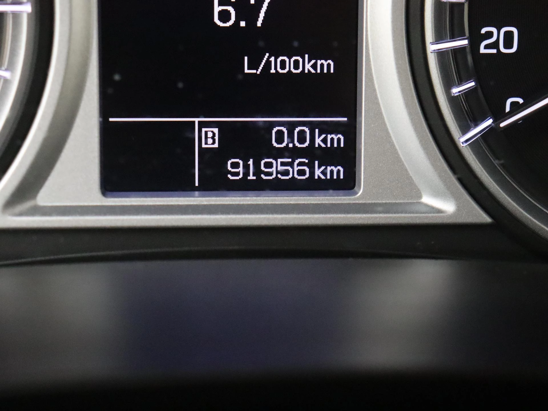 Suzuki-Vitara-image-12