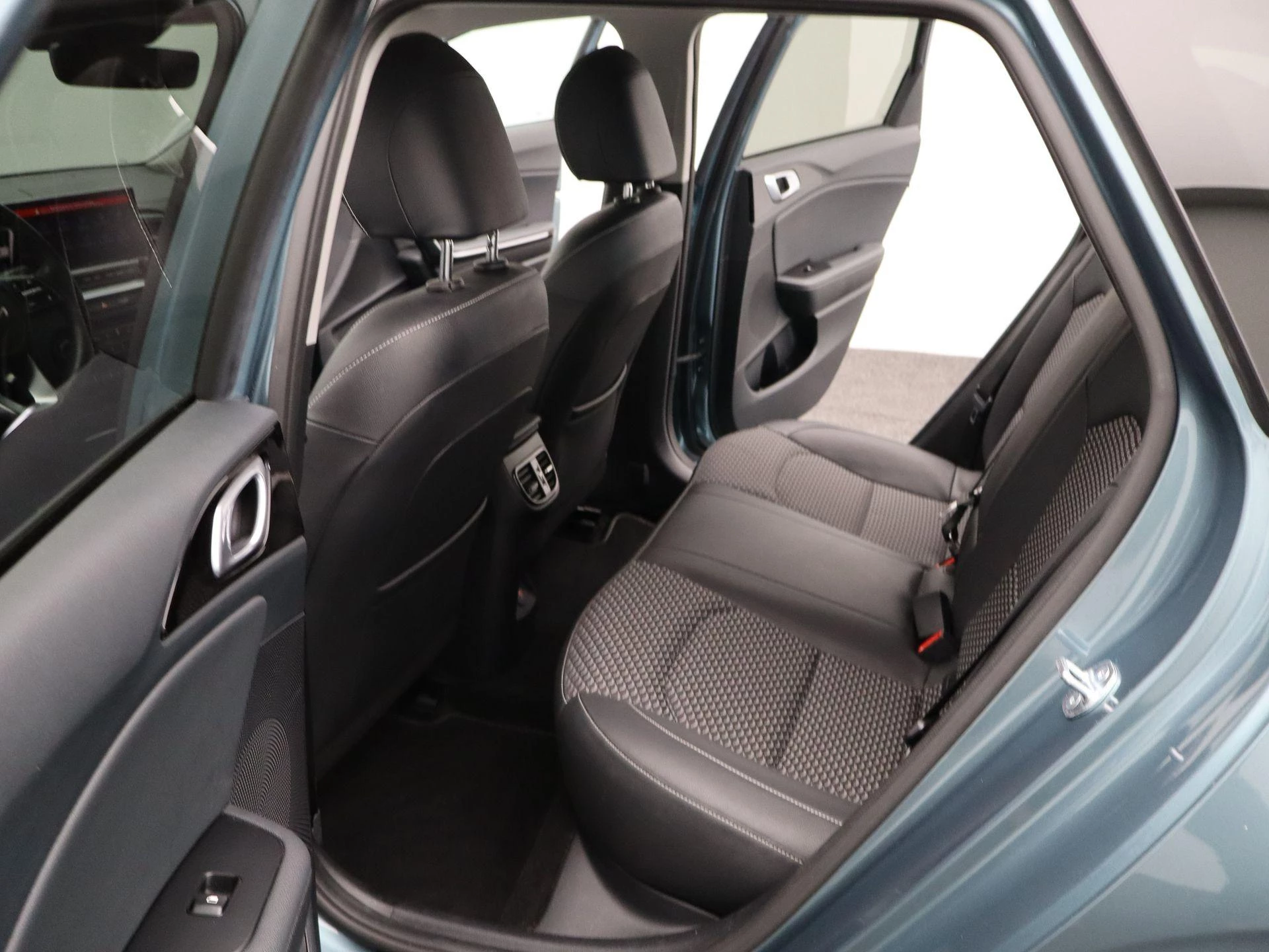 Kia-Ceed Sportswagon-image-37